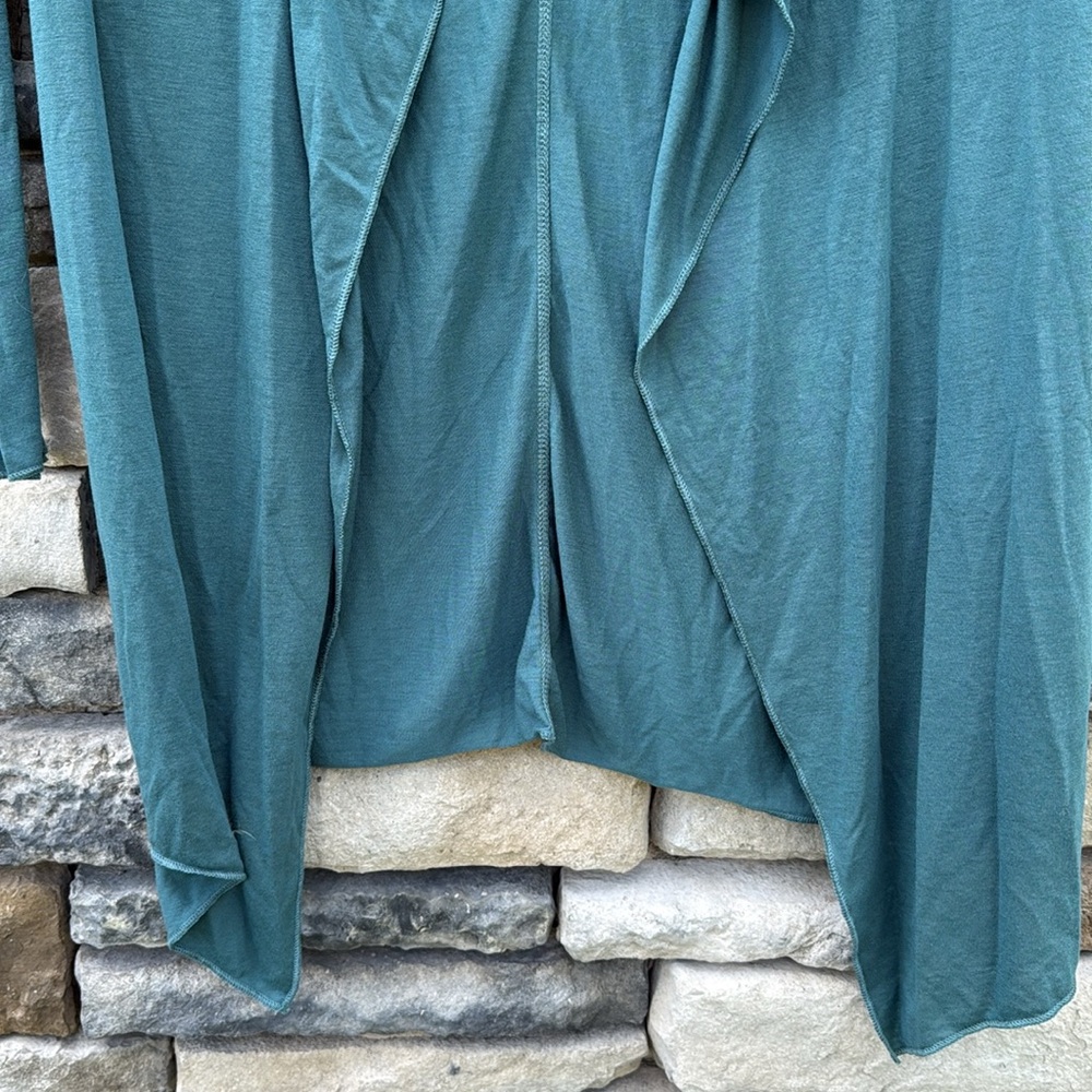 S Wear Set - Picture 6 of 7